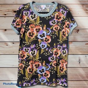 NWT LuLaRoe Liv Short Sleeve Large